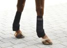 Kerbl 320133 Fetlock csizma szintetikus gumi nyeregalátétből, 4 darabos készlet, fekete