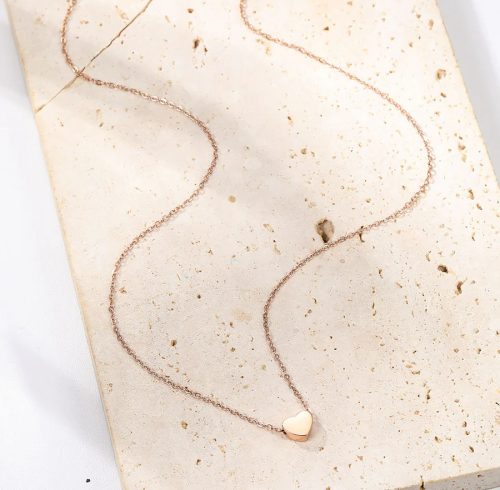 Happiness Boutique Minimál nyaklánc Rose Gold színben , szív  medállal, nikkel- és ólommentes