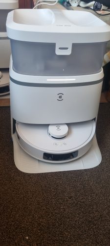 ECOVACS DEEBOT T30 PRO Omni Porszívó Robot Felmosó Funkcióval, TrueEdge Felmosóval, Zero Tangle Kefével, 11,000 PA Szívóerő Forró Vizessel és Intelligens Újramosással, Ezüst Szín DDX14