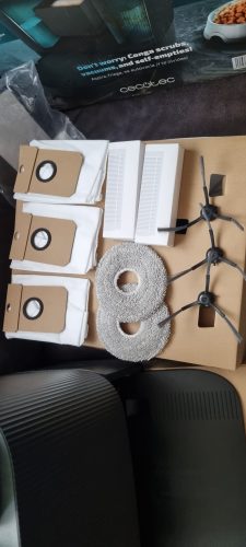 Cecotec Conga 11090 Spin Revolution robotporszívó és felmosó- Önürítő állomás, felmosás és szárítás, ultrahangos lézeres navigáció, 5000 Pa szívómotor 