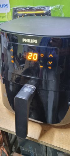 Philips Airfryer 3000 XL sorozat, 6,2 l (1,2 kg), légkeveréses fritőz 14 az 1-ben funkcióval, 90%-kal kevesebb zsír, Rapid Air technológia, digitális kijelző 7 előre beállított programmal (HD9270/90)