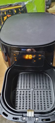 Philips Airfryer 3000 XL sorozat, 6,2 l (1,2 kg), légkeveréses fritőz 14 az 1-ben funkcióval, 90%-kal kevesebb zsír, Rapid Air technológia, digitális kijelző 7 előre beállított programmal (HD9270/90)