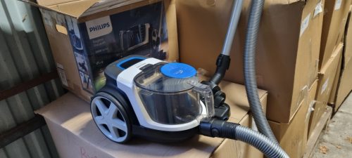 PHILIPS PowerPro kompakt porszívó - Könnyű, Porzsák nélküli, 750 W szívóteljesítmény, TriActive szívófej kemény padlókhoz és szőnyegekhez, Allergy H13 HEPA szűrő, PowerCyclone 5 technológia (FC9332/09)