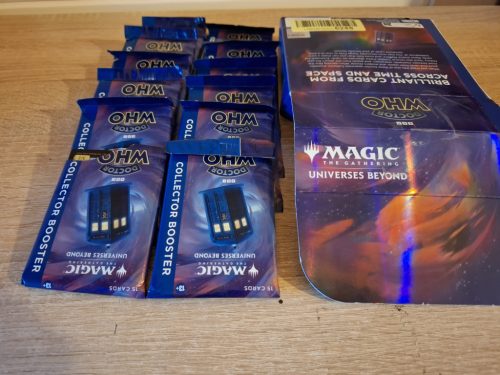  Magic: The Gathering Universes Beyond - Doctor Who - Collector Booster Box (12 booster)
