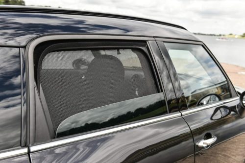 CAR SHADES Set (hátsó oldalsó ajtókhoz) kompatibilis a Skoda SuperB III Kombi 2015-2023 modellekkel (2 darabos) - Egyedi tervezésű napellenzők autókhoz, fekete