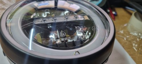  PUIG 1944N LED  motor fényszóró 6.5"  Maszk fénnyel fekete
